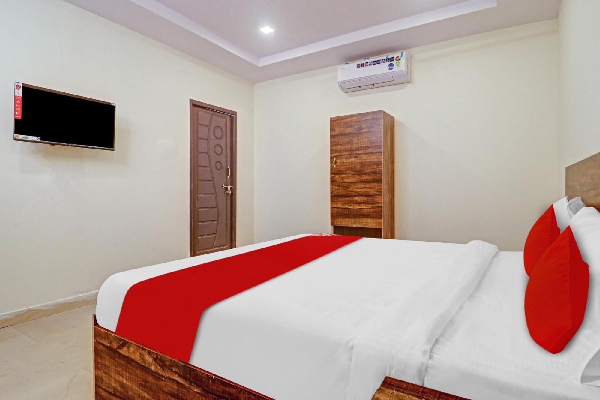 Hotel O R Square Inn Hyderabad Exterior foto